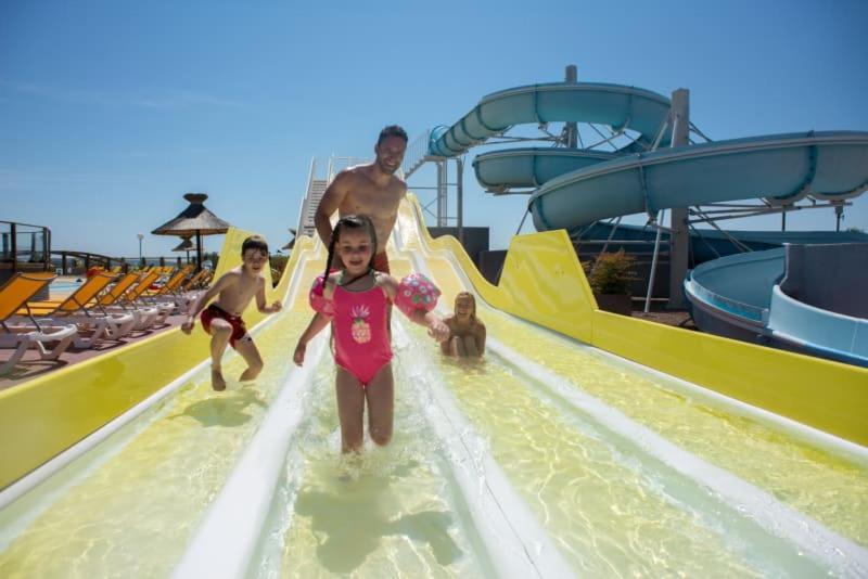 Camping Officiel Siblu Le Lac Des Reves Lattes Bagian luar foto